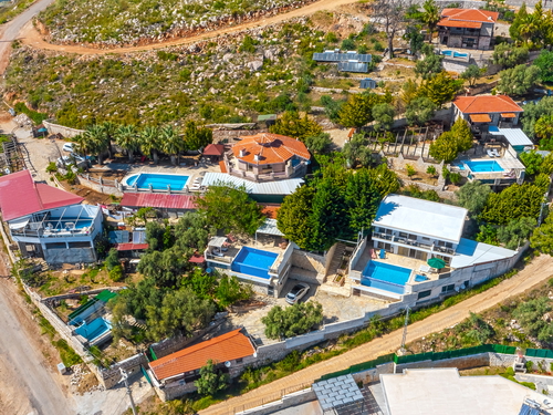  gece  -  Kasım
  | Kalkan Üzümlü’de Deniz Manzaralı Korunaklı Aile Villası Tatili